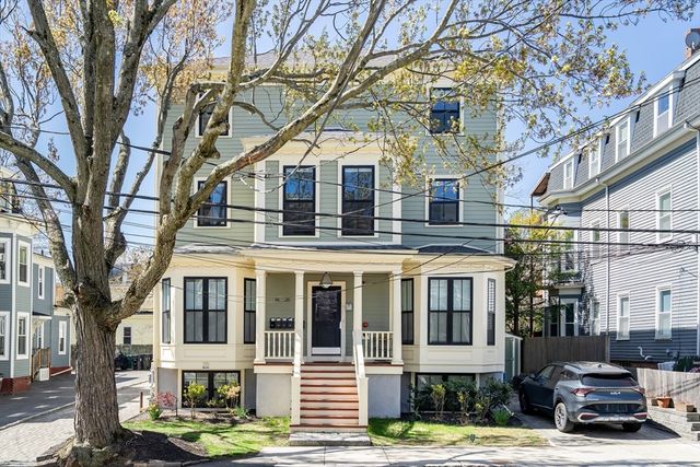 18 Tufts St 4, Cambridge, MA 02139