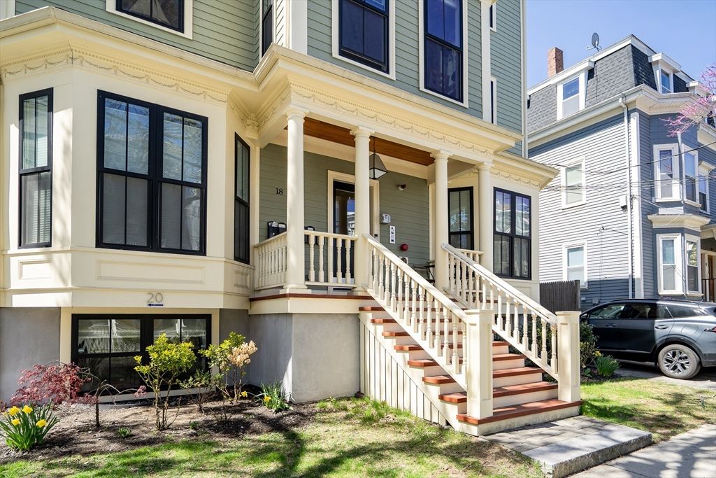 18 Tufts St 4, Cambridge, MA 02139