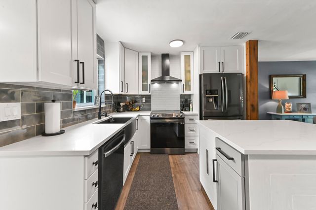 415 Park Avenue, Lake Park, FL 33403