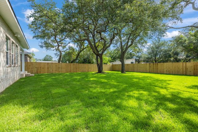4198 Ida Coon Circle, Niceville, FL 32578
