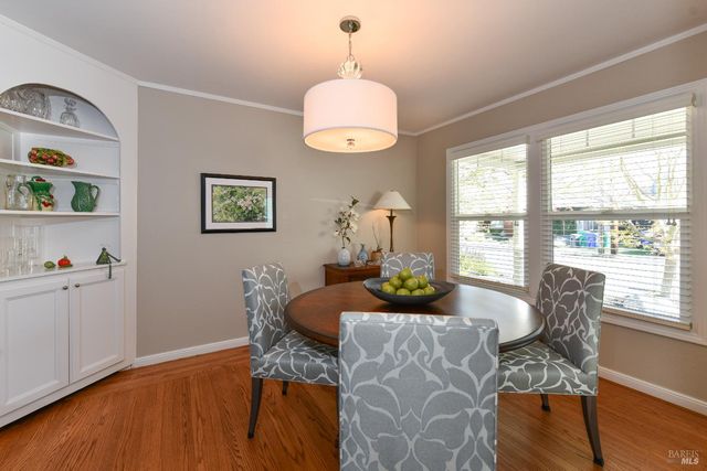 1142 Legion Ave, Napa, CA 94559