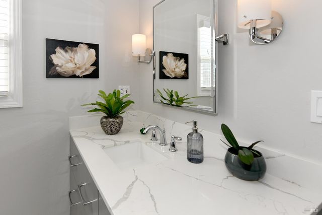 1142 Legion Ave, Napa, CA 94559