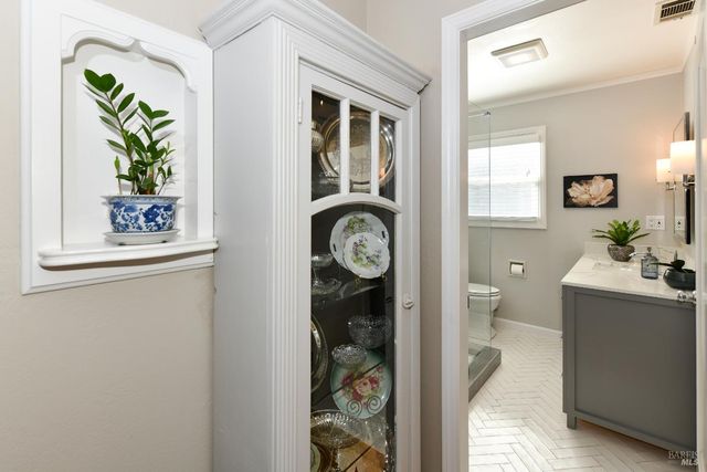 1142 Legion Ave, Napa, CA 94559