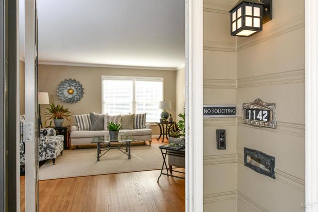 1142 Legion Ave, Napa, CA 94559