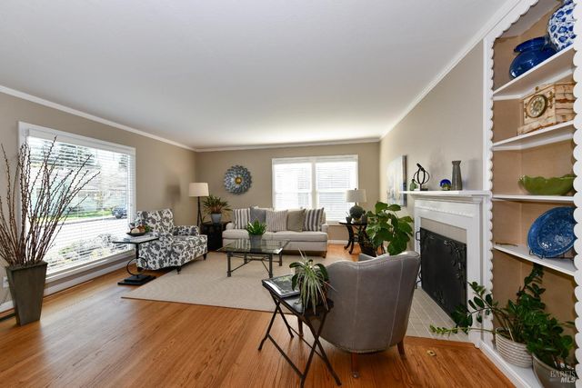 1142 Legion Ave, Napa, CA 94559