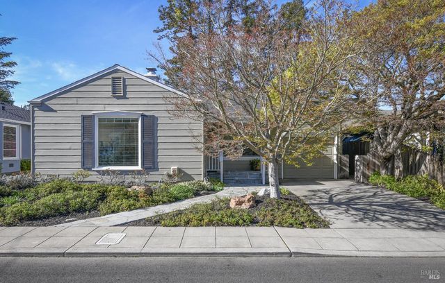 1142 Legion Ave, Napa, CA 94559