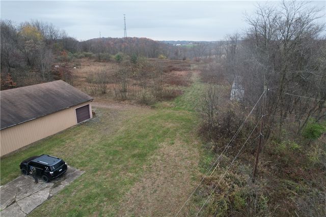216 E Portersville Rd, Muddy Creek Twp, PA 16051