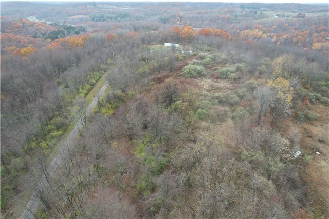 216 E Portersville Rd, Muddy Creek Twp, PA 16051