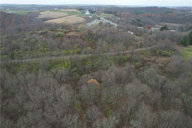 216 E Portersville Rd, Muddy Creek Twp, PA 16051