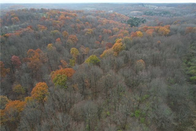 216 E Portersville Rd, Muddy Creek Twp, PA 16051