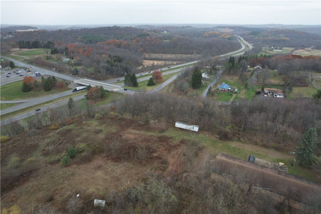 216 E Portersville Rd, Muddy Creek Twp, PA 16051