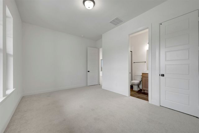 2090 Spotted Fawn Drive, Arlington, TX 76005