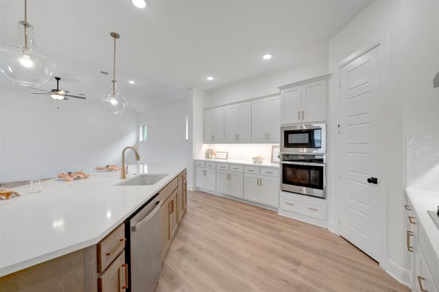 2090 Spotted Fawn Drive, Arlington, TX 76005