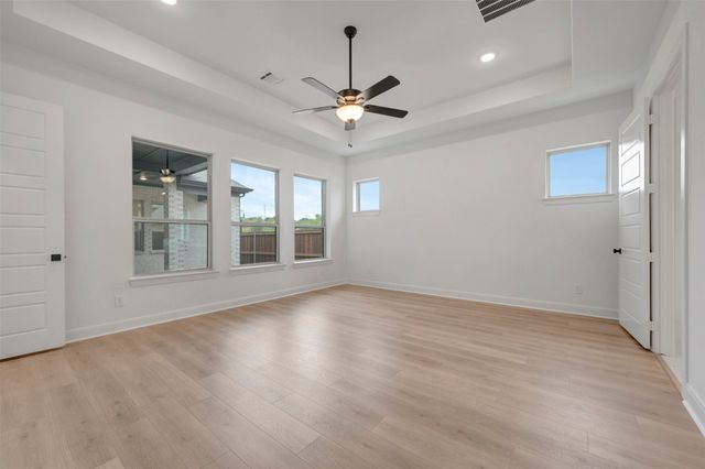 2090 Spotted Fawn Drive, Arlington, TX 76005