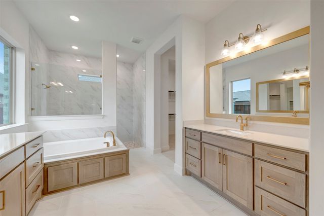 2090 Spotted Fawn Drive, Arlington, TX 76005