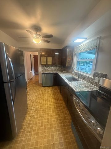 25626 Dunbar Street, Southfield, MI 48033