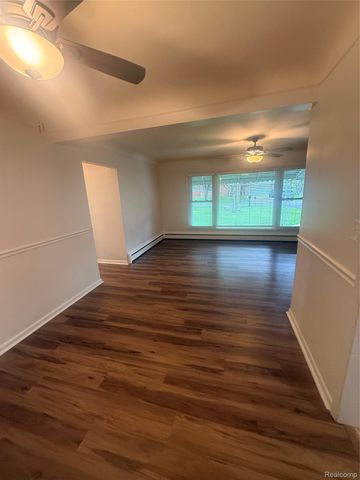 25626 Dunbar Street, Southfield, MI 48033