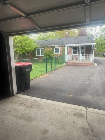 25626 Dunbar Street, Southfield, MI 48033