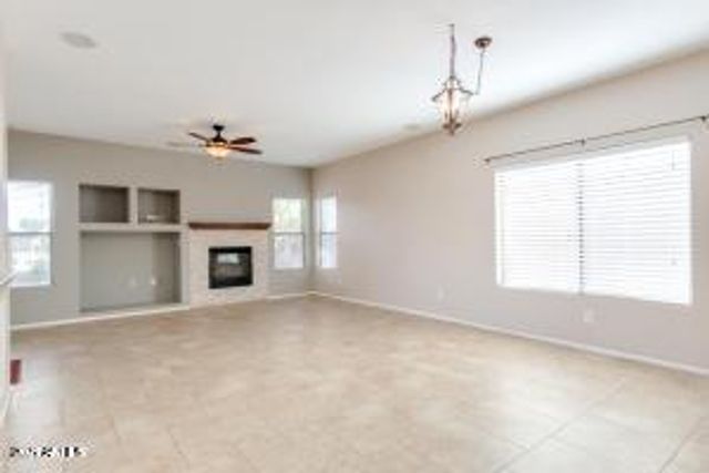 1341 S 173rd Lane, Goodyear, AZ 85338