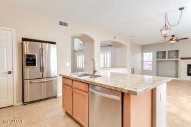 1341 S 173rd Lane, Goodyear, AZ 85338