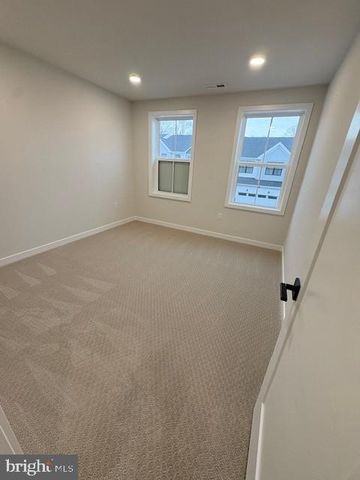 20 GRAYSON LN, Downingtown, PA 19335