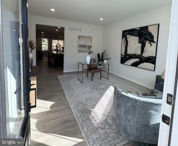 20 GRAYSON LN, Downingtown, PA 19335