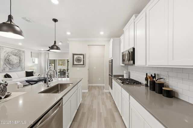 64 ROUND ROBIN Run, St. Johns, FL 32259