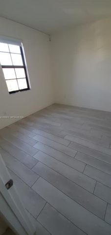 652 NE 191st Terrace 0, Miami, FL 33179