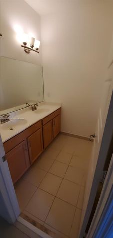 652 NE 191st Terrace 0, Miami, FL 33179