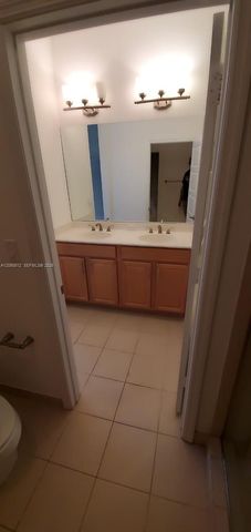 652 NE 191st Terrace 0, Miami, FL 33179
