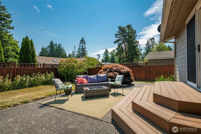 8160 Kayak Way, Blaine, WA 98230