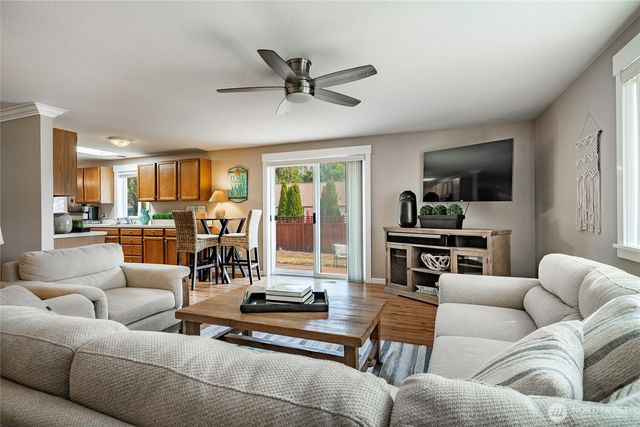 8160 Kayak Way, Blaine, WA 98230