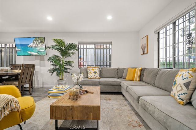 7516 Avalon, Los Angeles, CA 90003