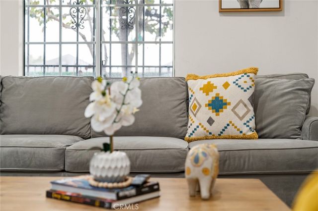 7516 Avalon, Los Angeles, CA 90003