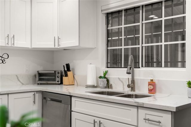 7516 Avalon, Los Angeles, CA 90003