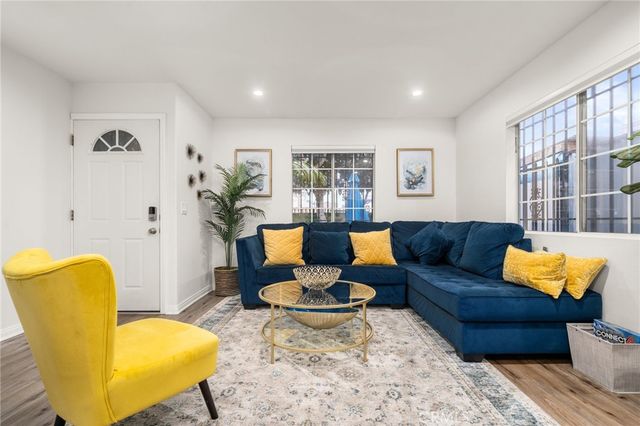 7516 Avalon, Los Angeles, CA 90003