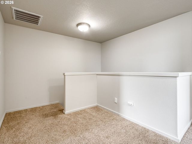1427 Ne 83RD Dr, Vancouver, WA 98665