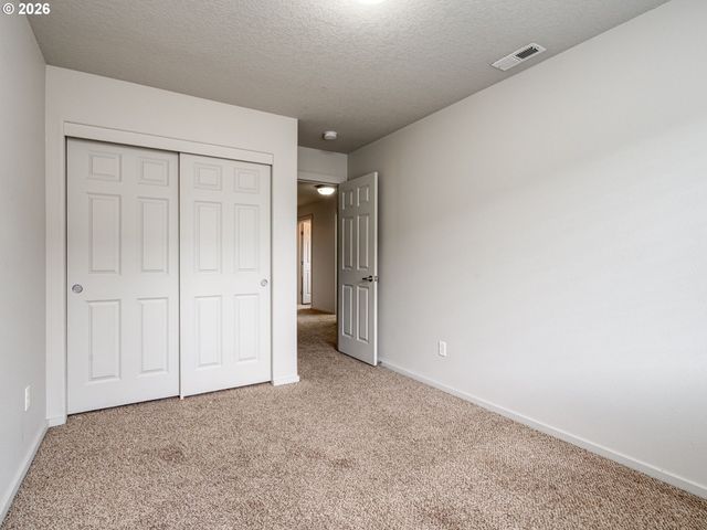 1427 Ne 83RD Dr, Vancouver, WA 98665