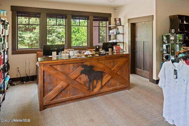 161 Brightwater LN, Sandpoint, ID 83864