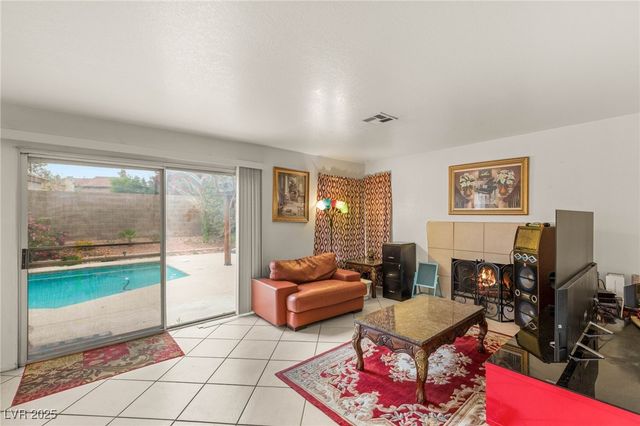 7544 Shangri La Avenue, Las Vegas, NV 89147