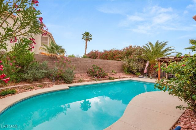 7544 Shangri La Avenue, Las Vegas, NV 89147