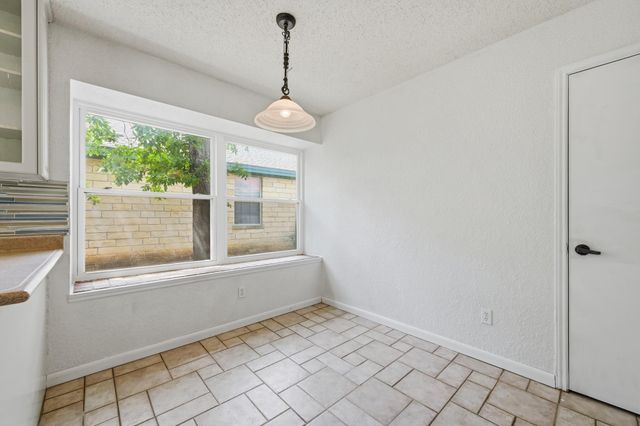 16415 Lone Wolf DR, Leander, TX 78641