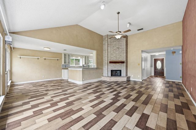 16415 Lone Wolf DR, Leander, TX 78641