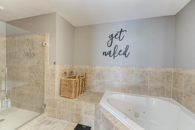1 Itasca Place 211, Itasca, IL 60143
