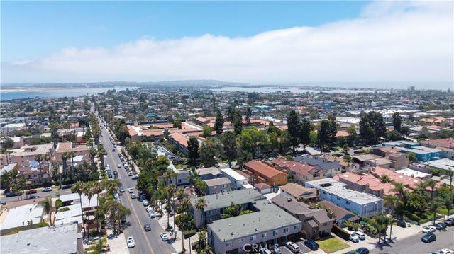 4773 Lamont, San Diego, CA 92109