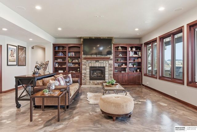 24920 Farnam Circle, Waterloo, NE 68069