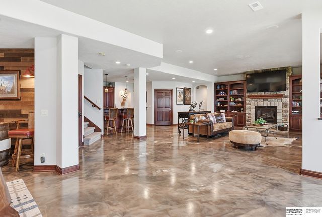 24920 Farnam Circle, Waterloo, NE 68069