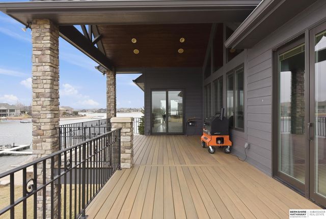 24920 Farnam Circle, Waterloo, NE 68069