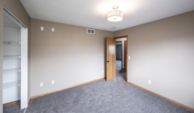 17091 Fairhill Avenue, Farmington, MN 55024