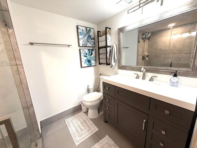 4550 NW 18th Avenue 304, Pompano Beach, FL 33064